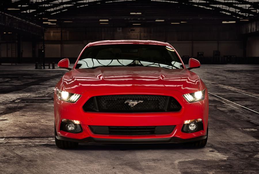  Ford Mustang GT Fastback 2015 года  (EU) (фото 22 из 37)